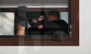 Read more about the article The Aggravating Circumstance of Unlawful Entry in Criminal Law